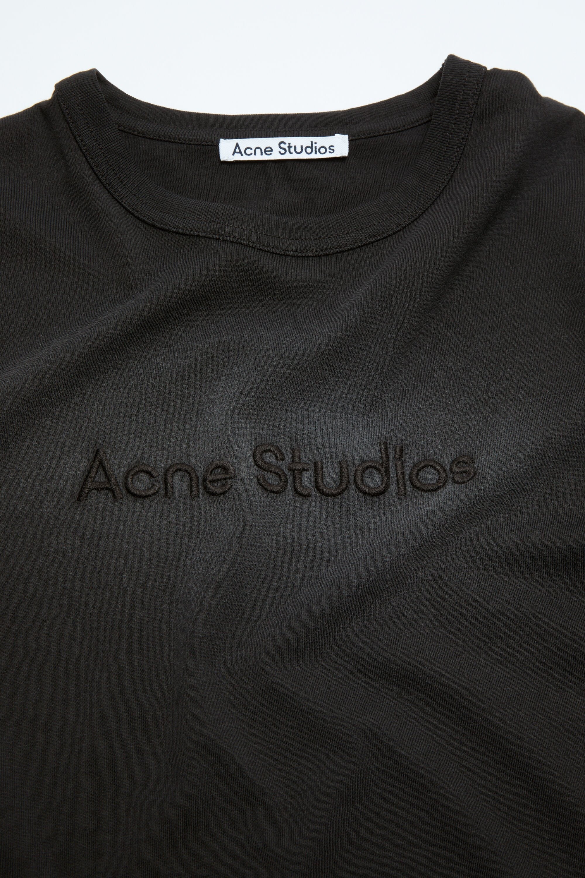 LOGO T SHIRT   FITTED FIT