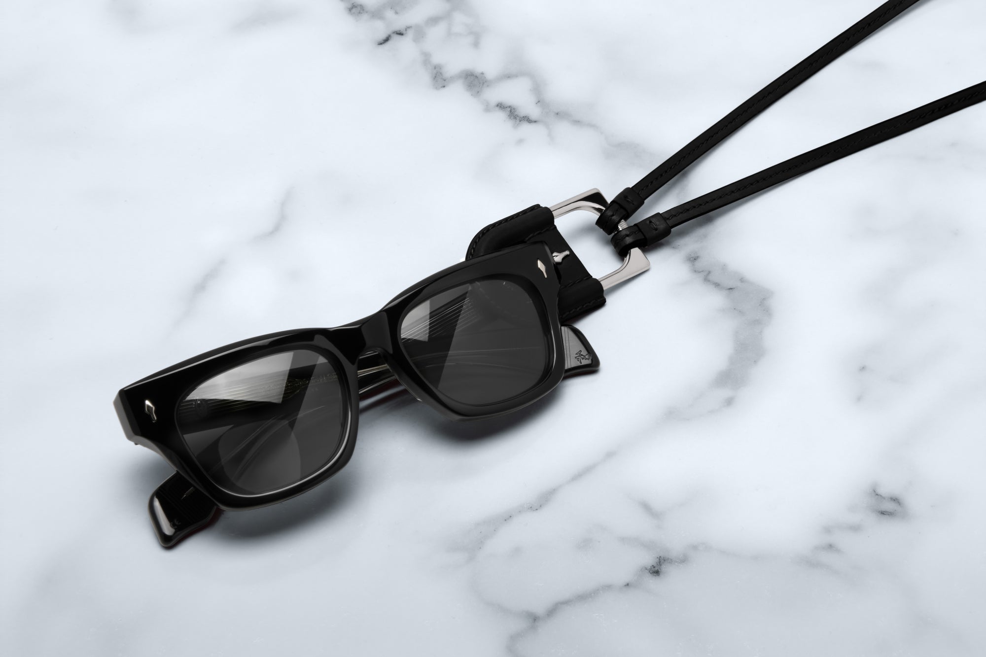 BOLIN PENDANT BLACK AVIGNON LEATHER SILVER
