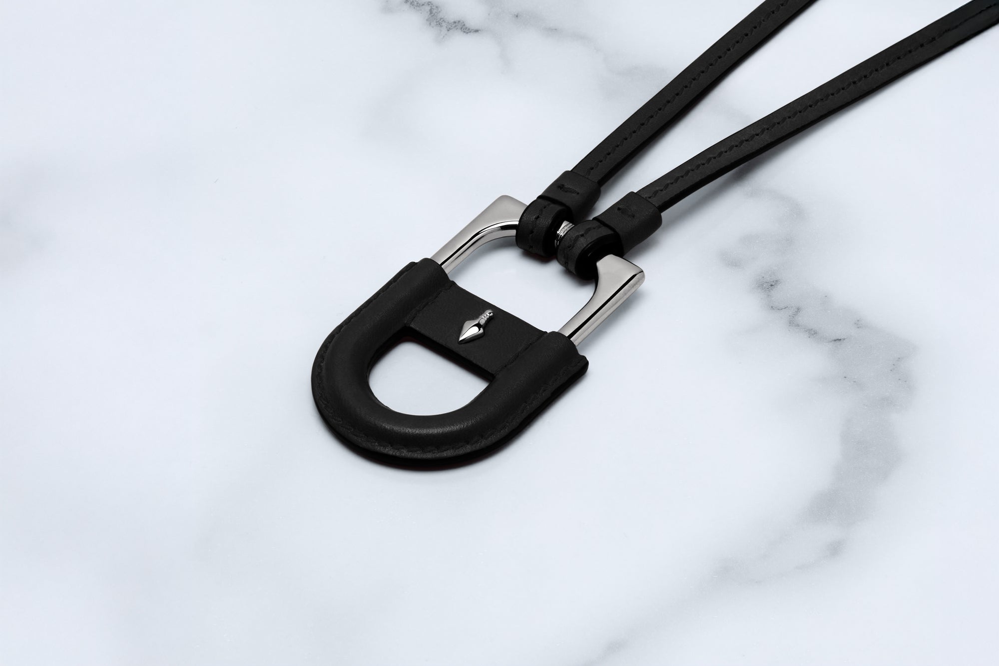 BOLIN PENDANT BLACK AVIGNON LEATHER SILVER